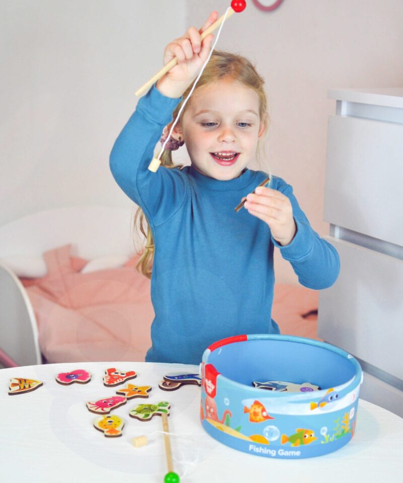 Värviline kalapüügimäng lastele
