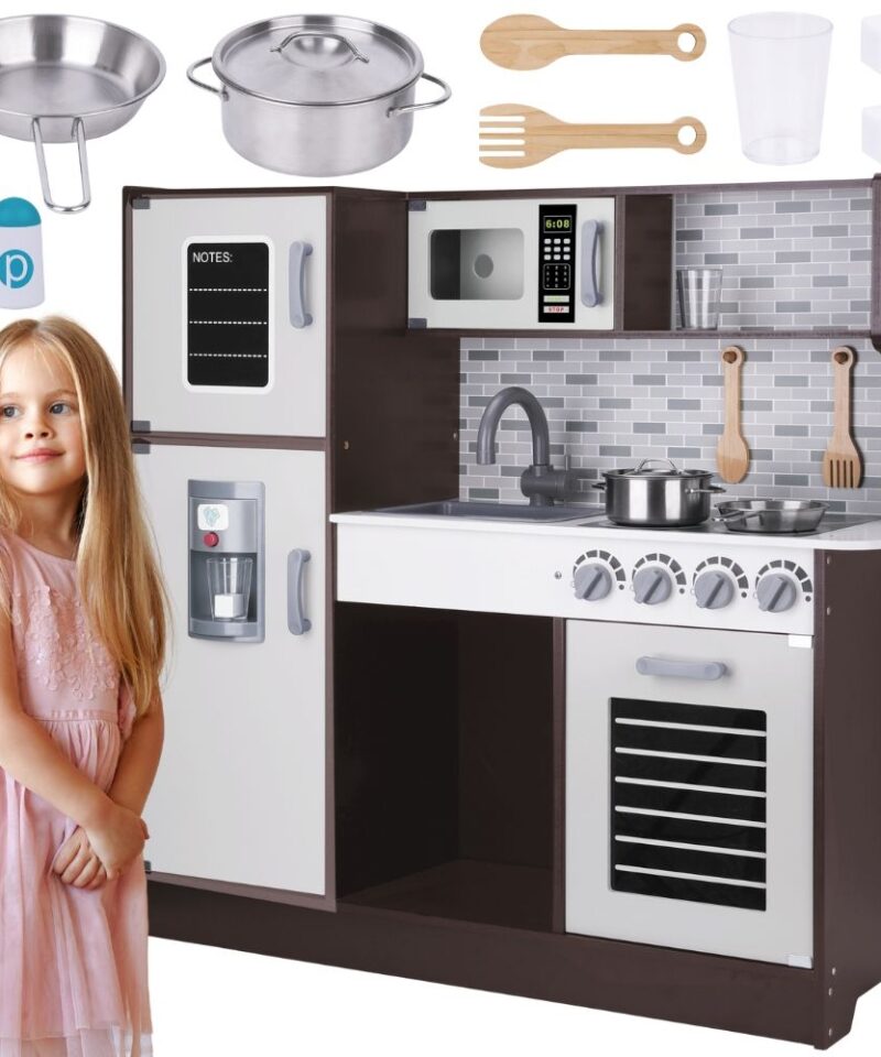 Puidust mänguköök koos tarvikutega