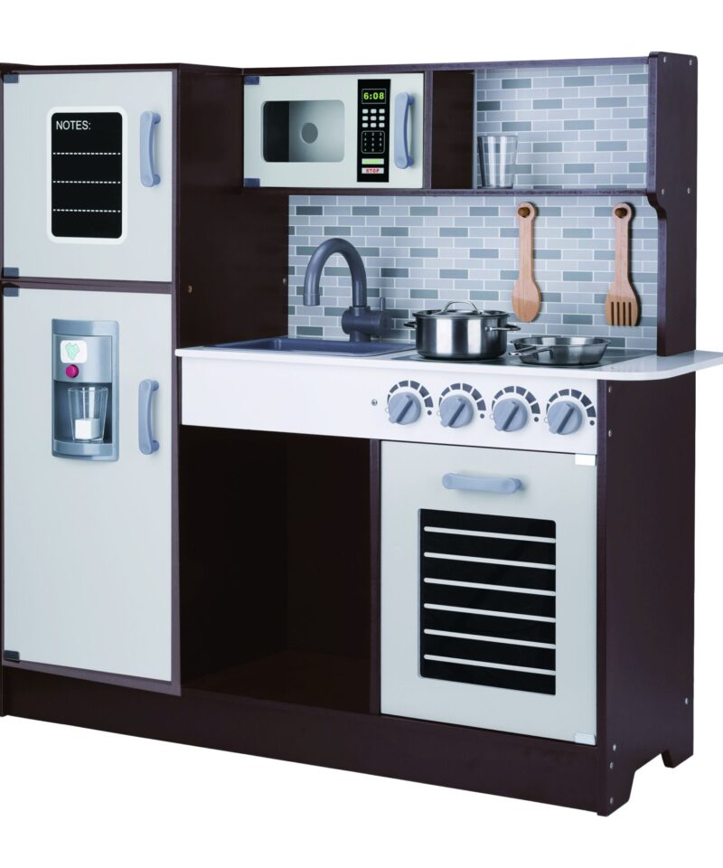 Laste mänguköök realistlike detailidega