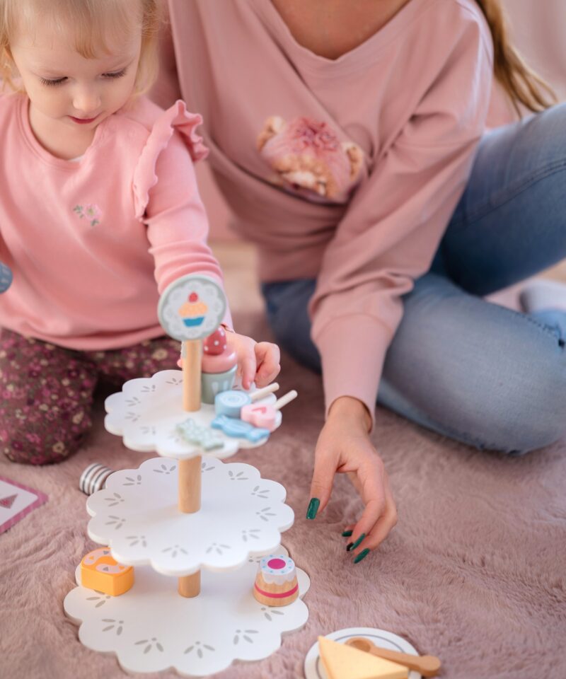 Mängukomplekt muffinite ja koogitükkidega