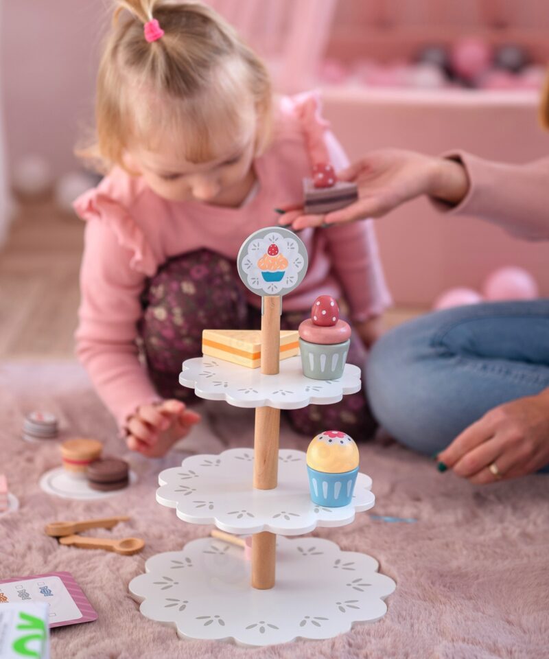 Puidust mänguköögitarvikud lastele