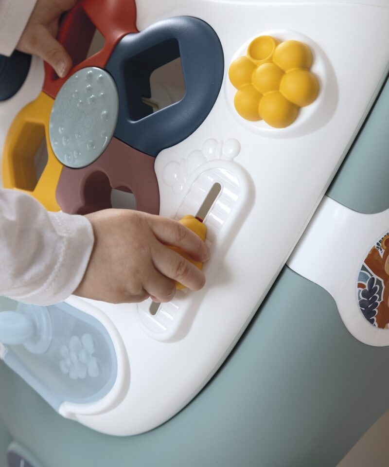 Lastekäru ümarate servadega turvalisuseks