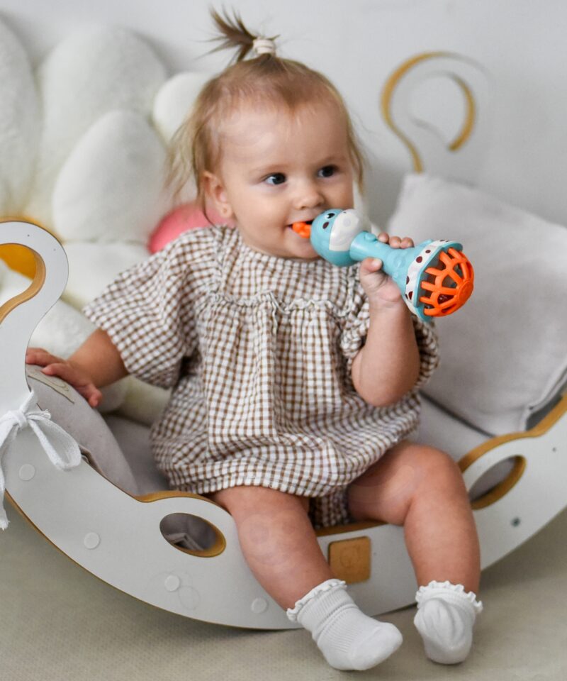 Närimisrõngas valgus- ja heliefektidega