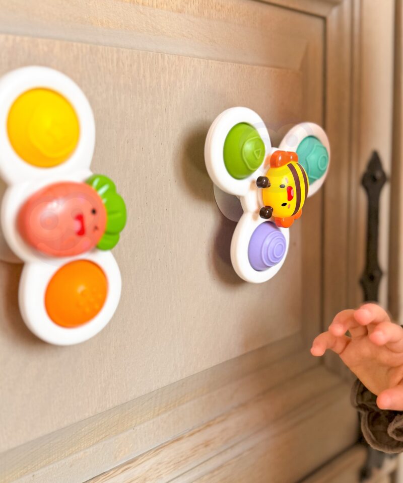 Arendav mänguasi motoorika ja meelte stimuleerimiseks