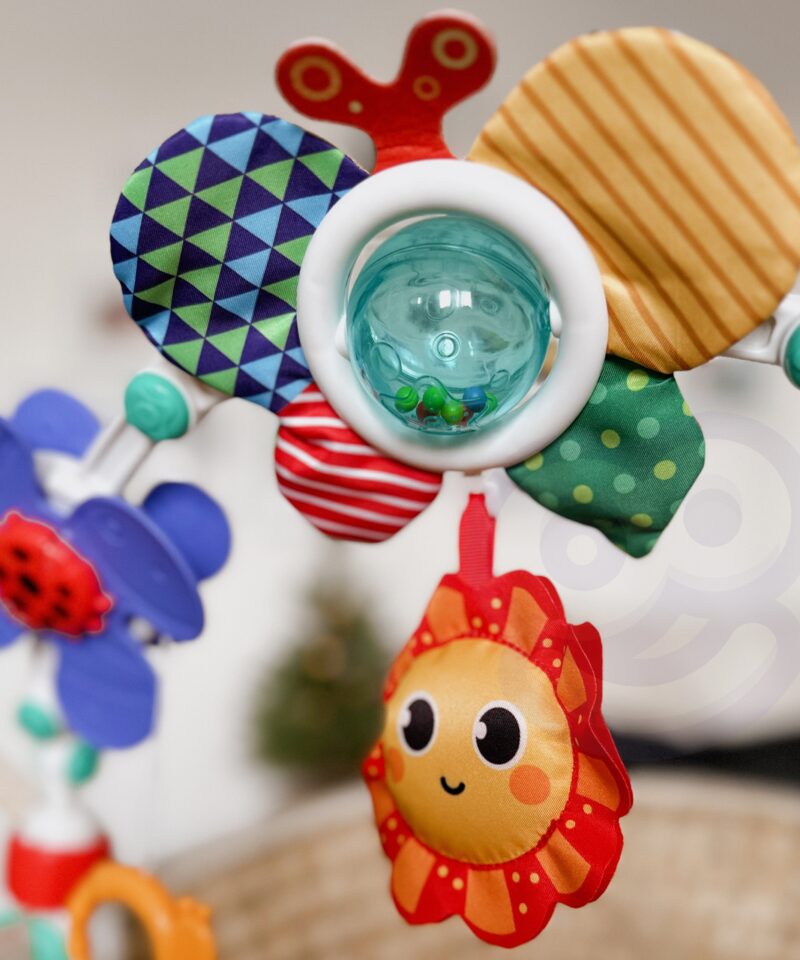 Päikese kujuline piiksuv mänguasi kaarel