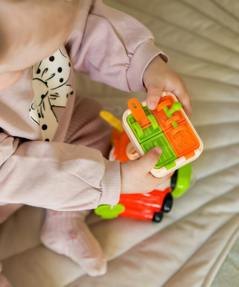 Arendav mänguasi peenmotoorika jaoks