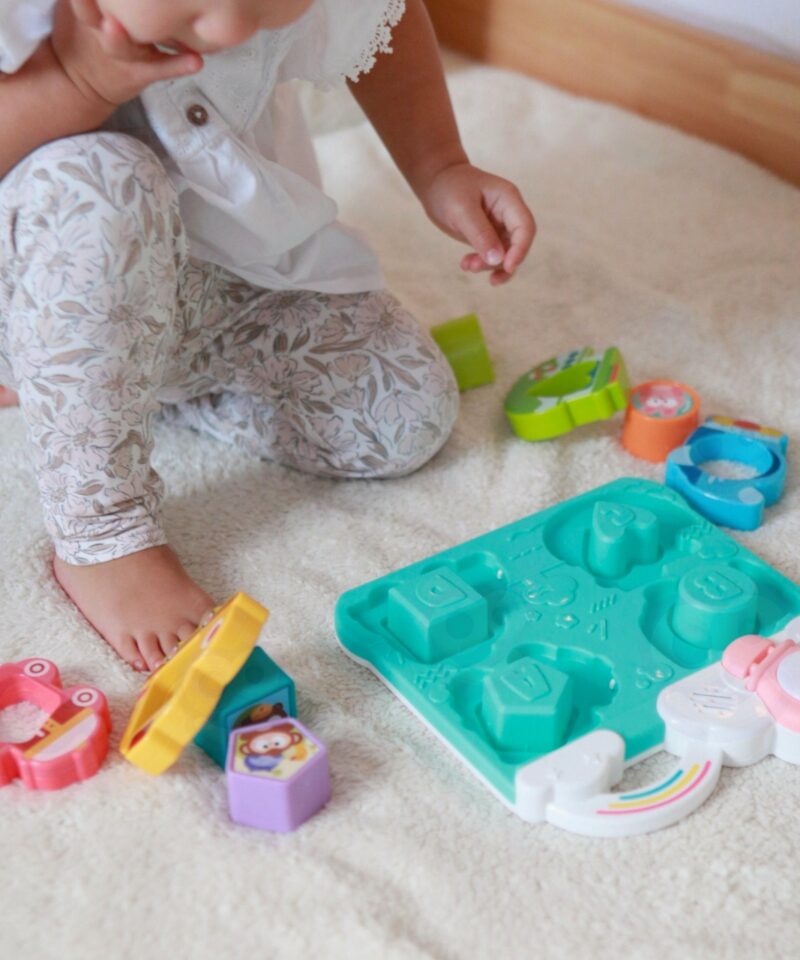 Värviline pusle heliefektidega