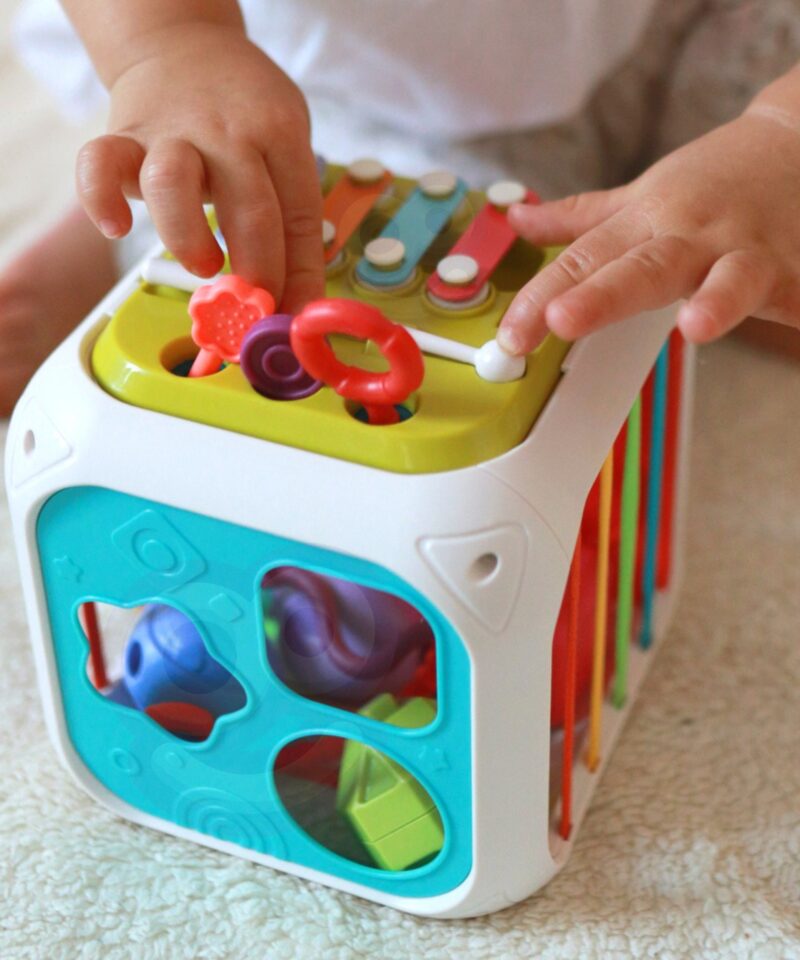 Ohutud materjalid beebide arenduskastis