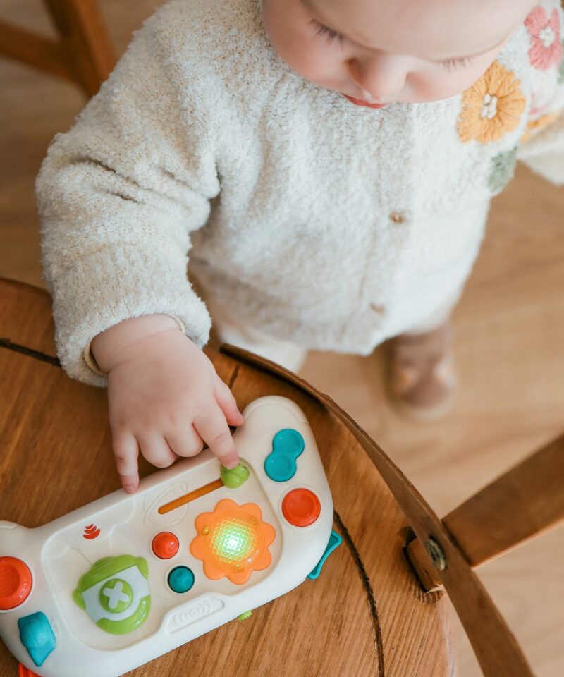 Mängupult, mis arendab lapse motoorseid oskusi