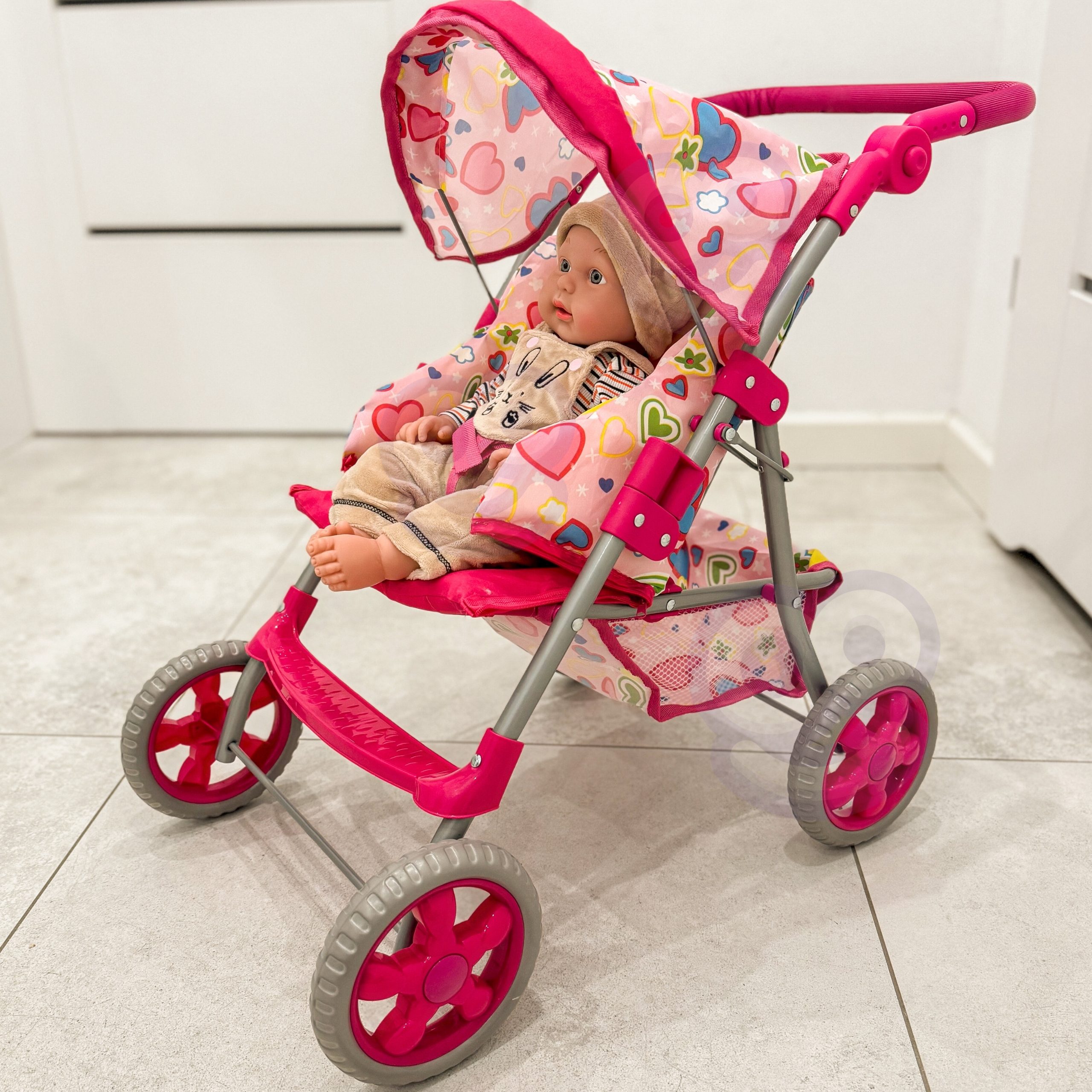 Nukuvanker vaiksete ratastega