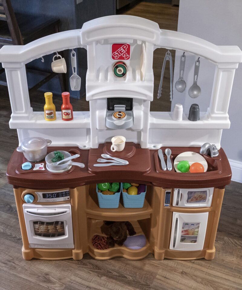 Valgusefektidega mänguköök lastele