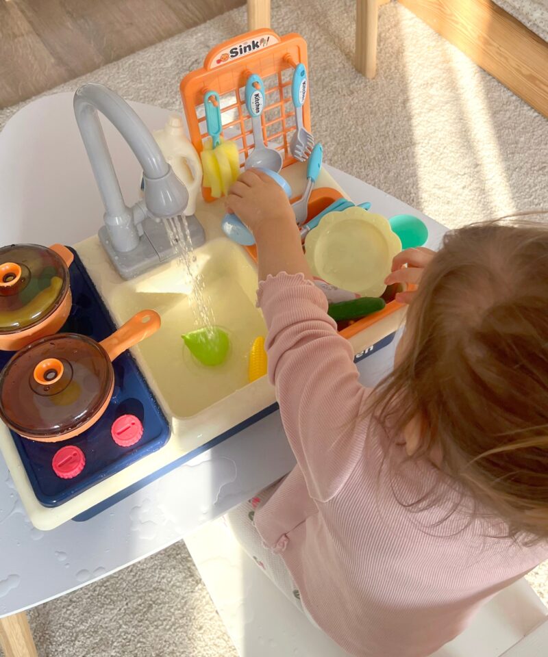 Mänguköök veevooluga