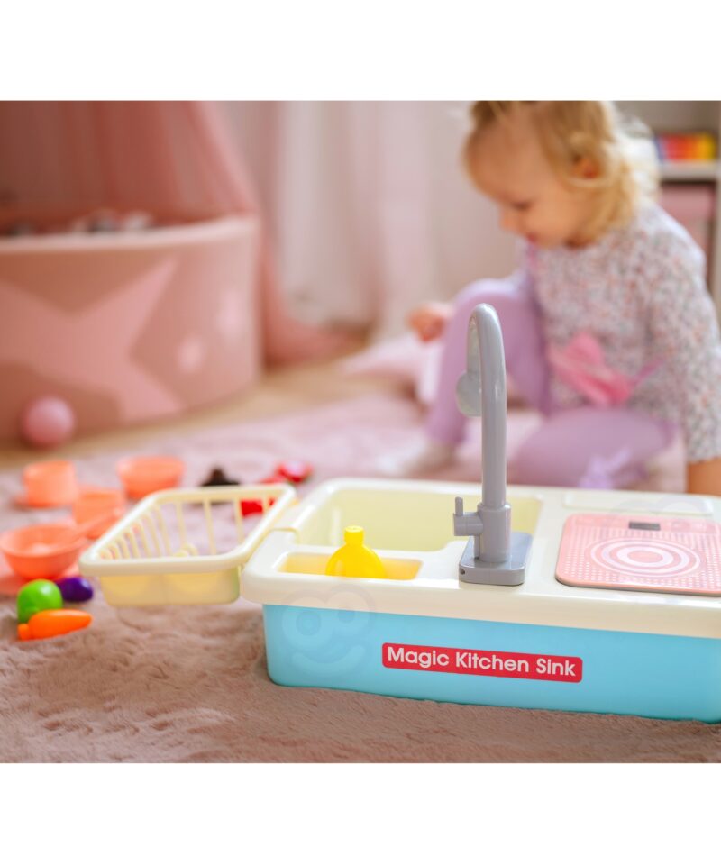 Mänguköögi kraanist voolab vesi