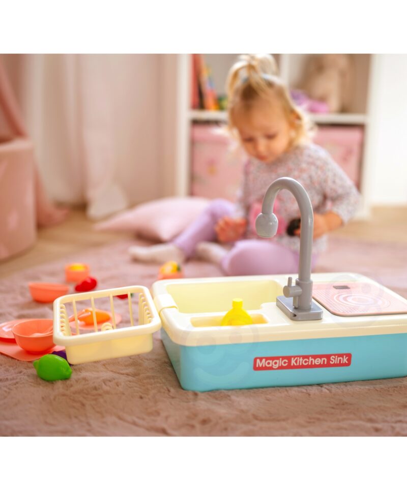 Mänguköögi kraanist voolab vesi