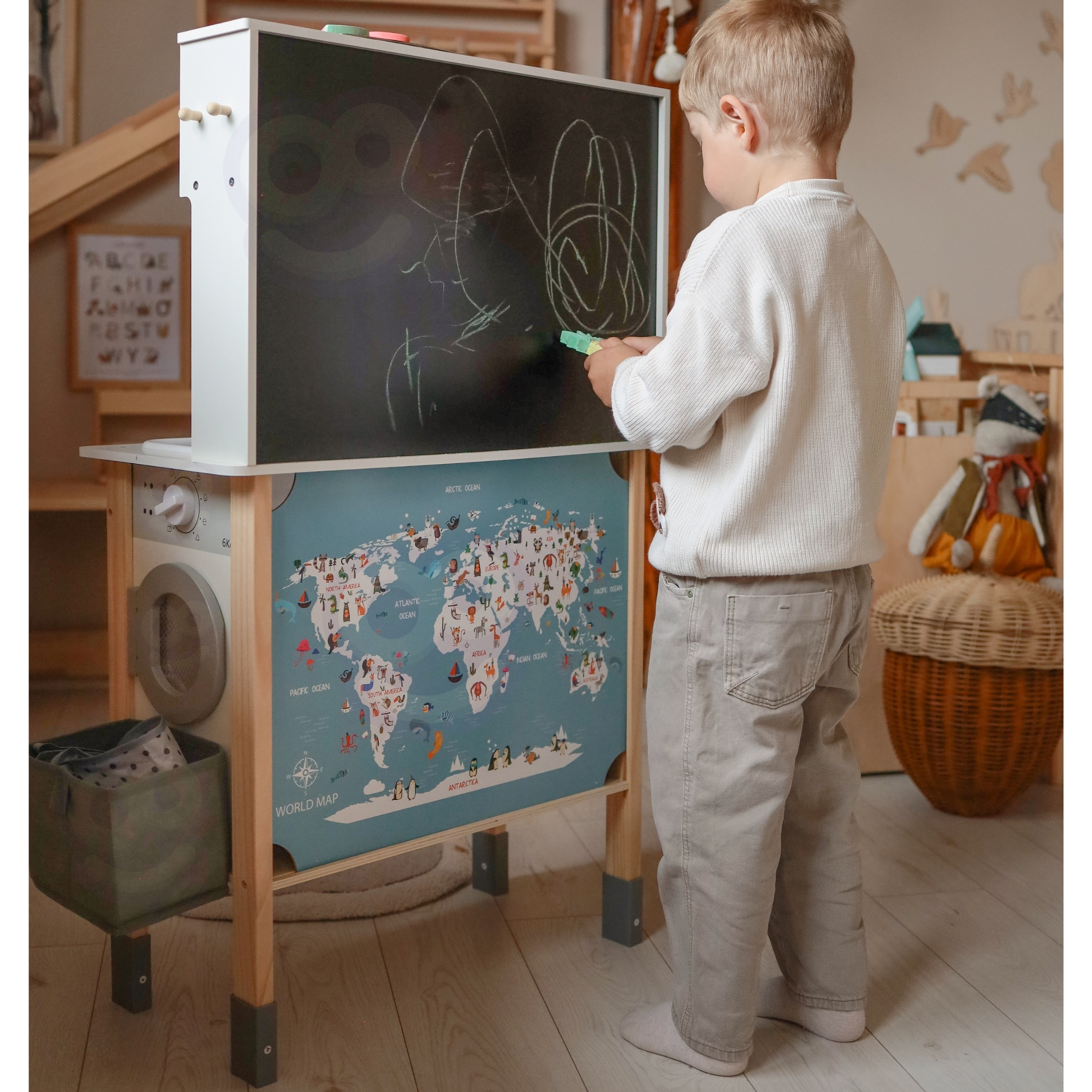 Puidust köök koos lisatarvikutega