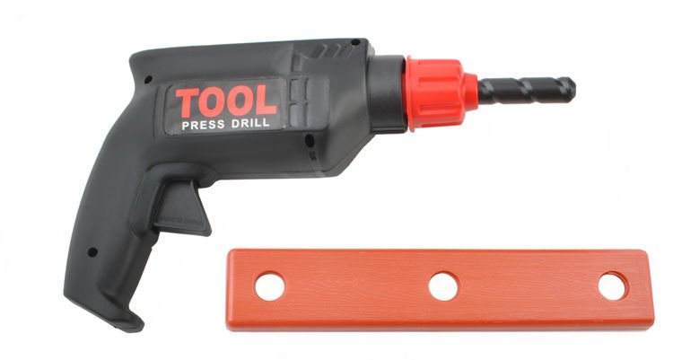 Laste tööriistakomplekt mänguhetkel