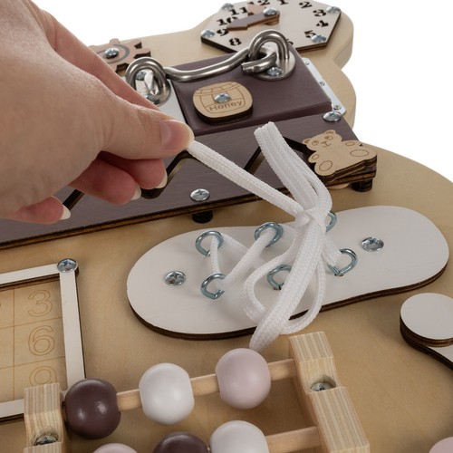 Manipulatsioonilaud erinevate elementidega