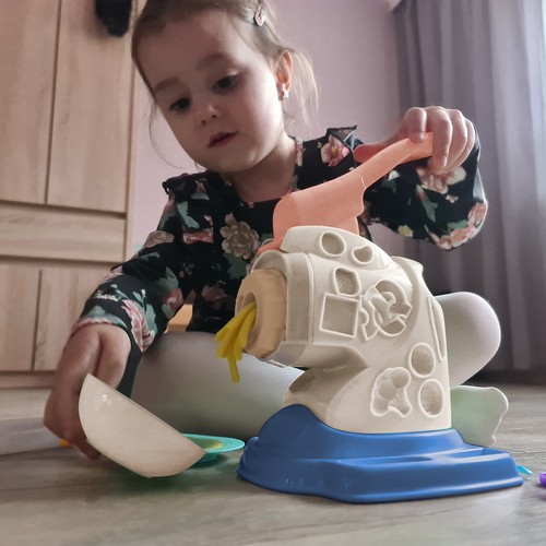 Laste käelisi oskusi arendav plastiliinikomplekt