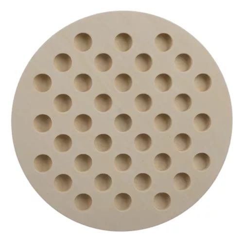 Laps püüab kala magnetiga