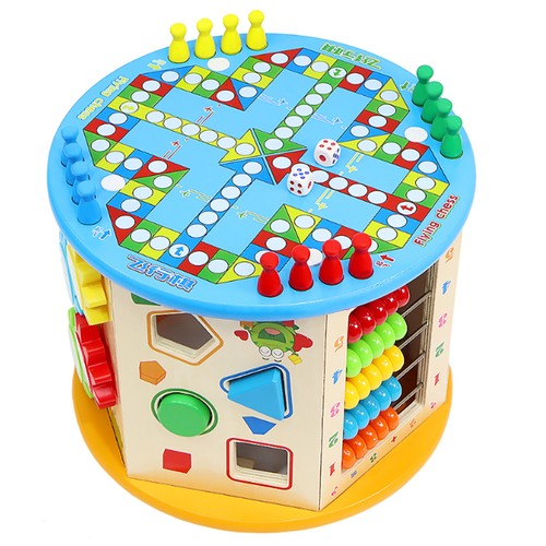 Ohutust materjalist valmistatud puidust kuubik