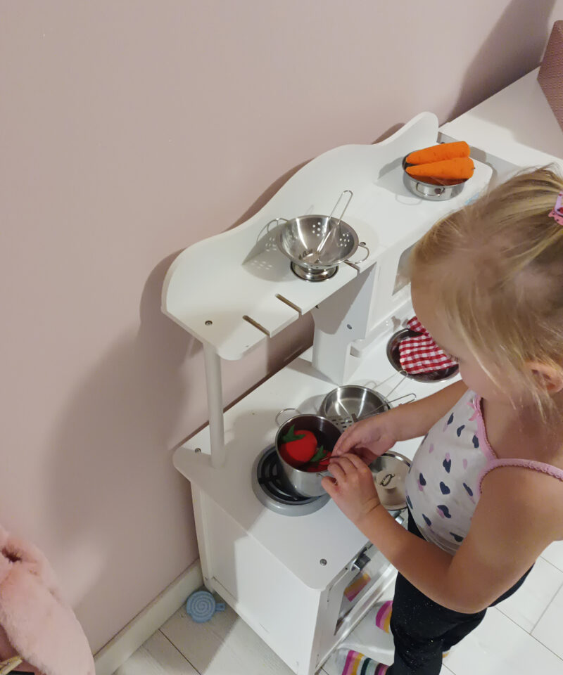 Arendav kööginõude komplekt lastele