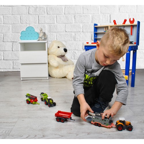 Erinevad põllumajandusmasinad laste mänguks