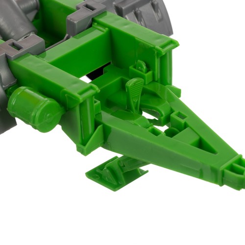 Traktor koos haagisega põllumajandusmänguks