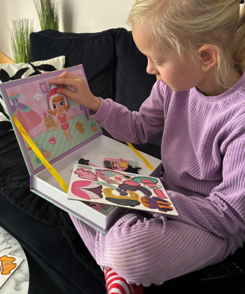 Magnetiline tahvel ja 51 magnetit