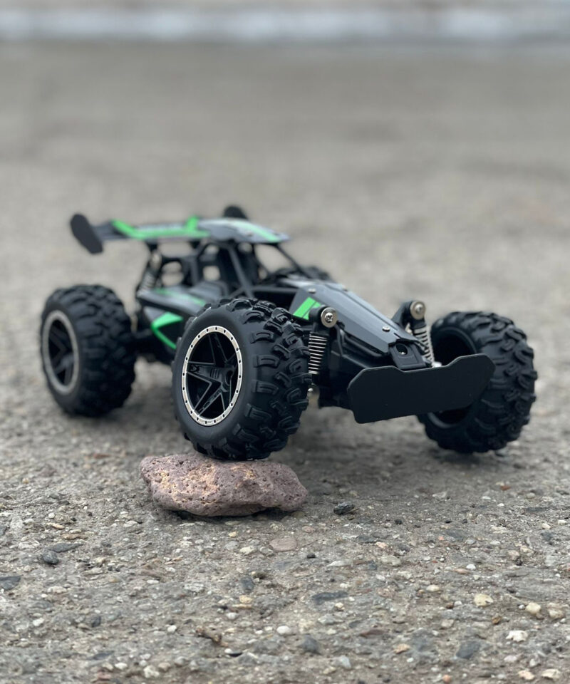 Kummist rattad ja pikk juhtimisulatus