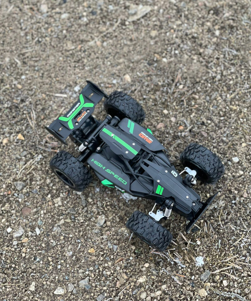 Kummist rattad ja pikk juhtimisulatus