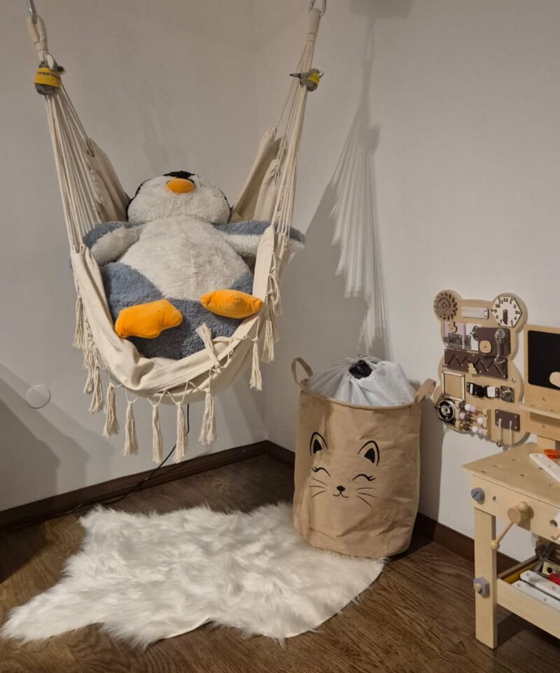 Suur ja mahukas mänguasjakast