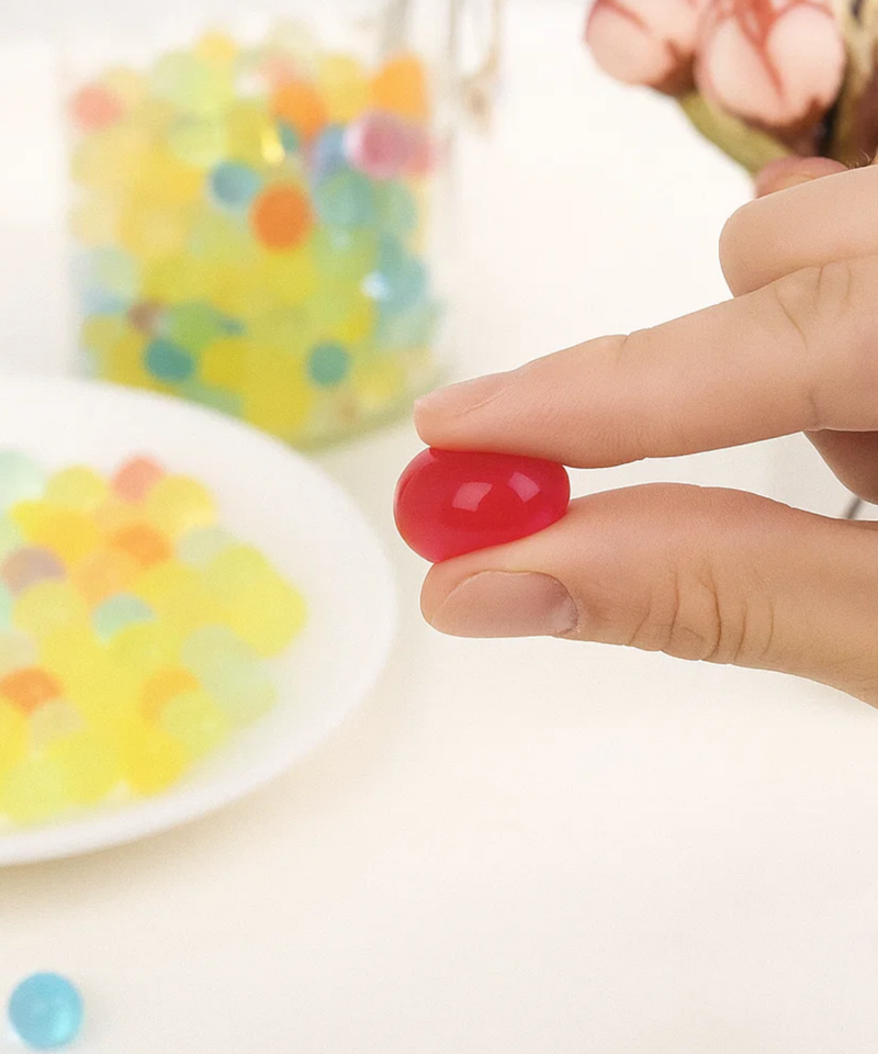 Värvilised hüdrogeel pärlid