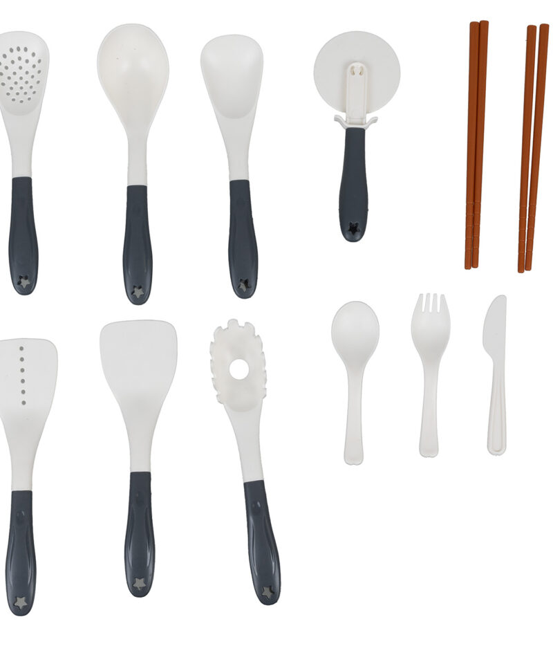 Lastele sobiv köögitarvikute komplekt