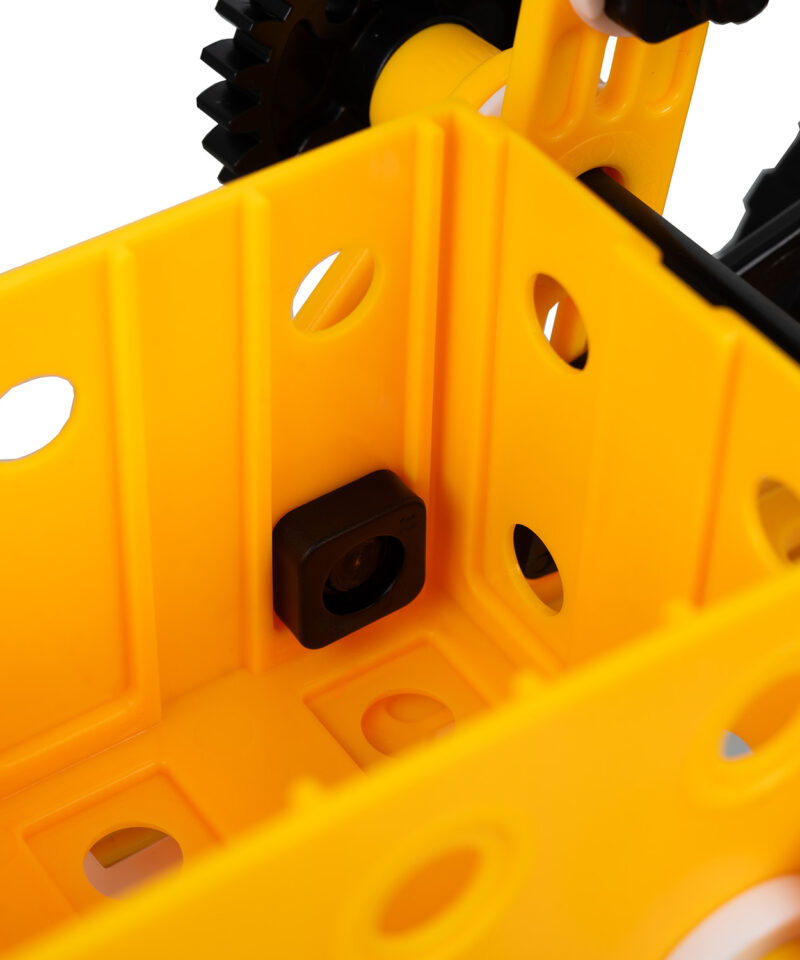 Loovust ja tehnilisi oskusi arendav mänguasi