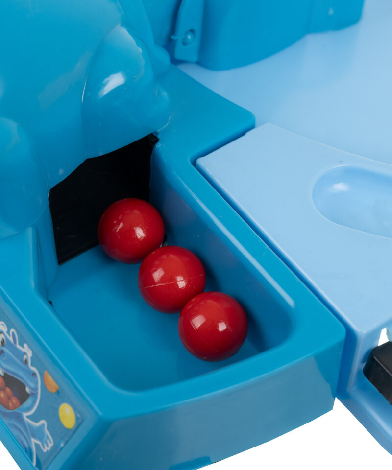 Naeru ja põnevust täis mäng