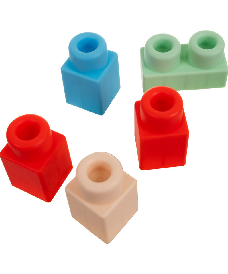 Komplektis 30 klotsi ja hoiukott