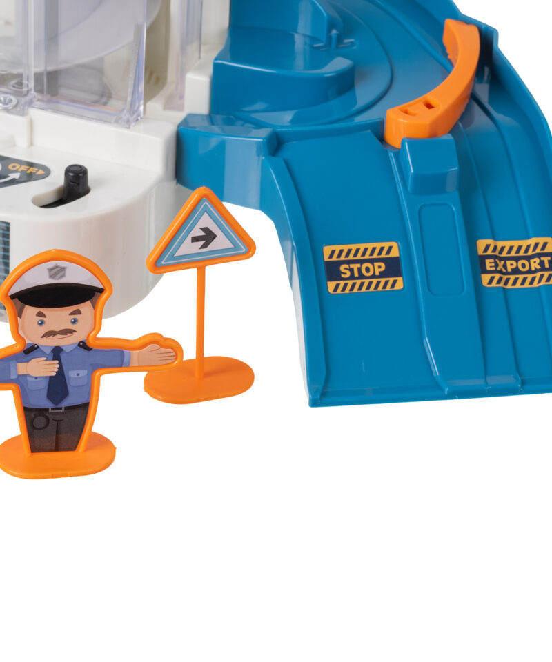 Kergesti kokku pandav autoparkla mänguasi