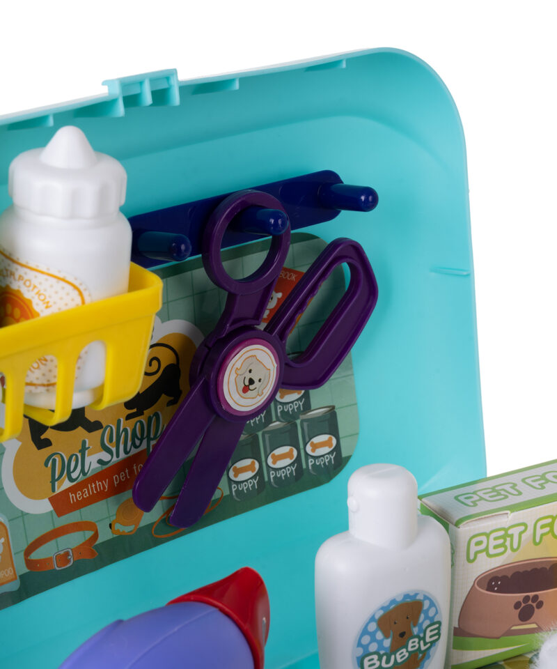 Seljakott hooldusvahenditega lastele