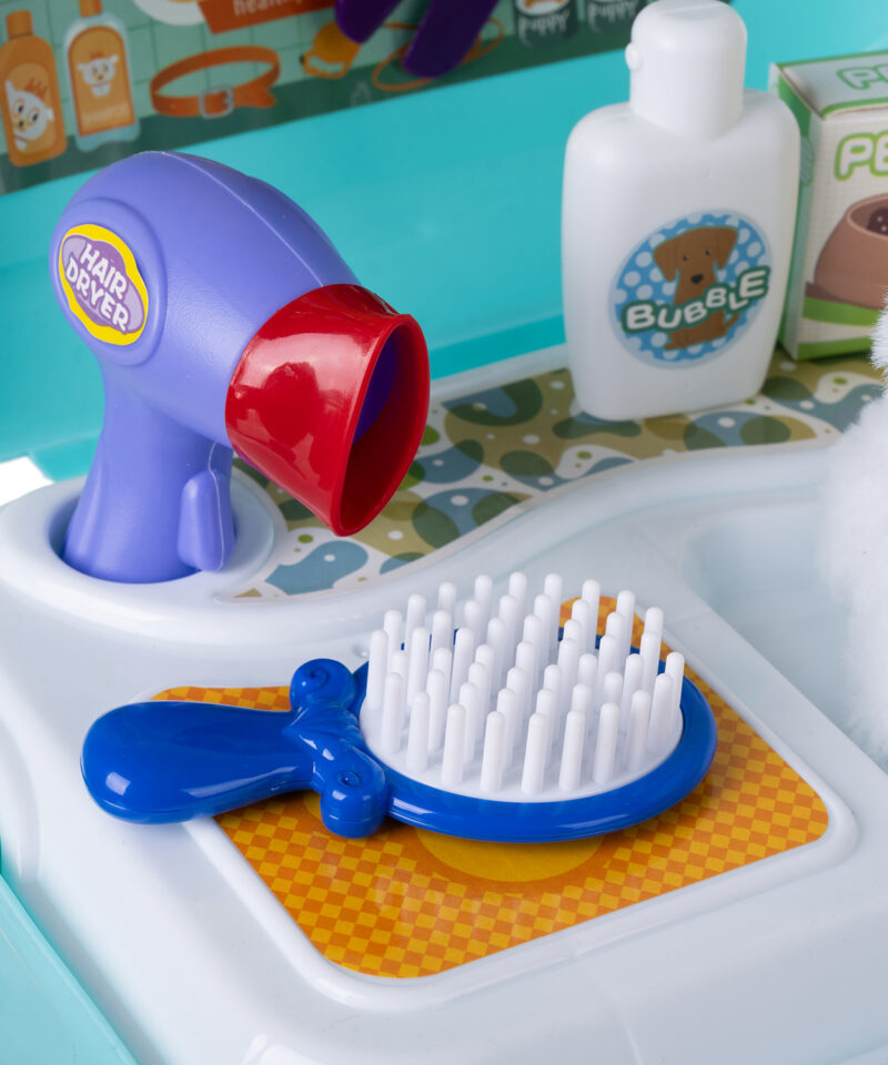 Seljakott hooldusvahenditega lastele