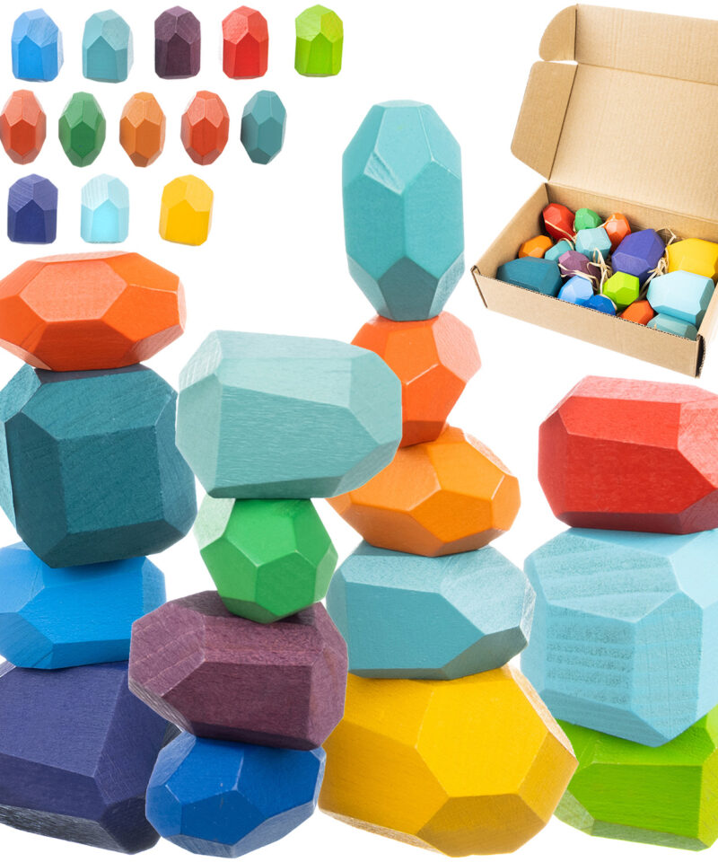 Värvilised puidust klotsid lastele mängimiseks