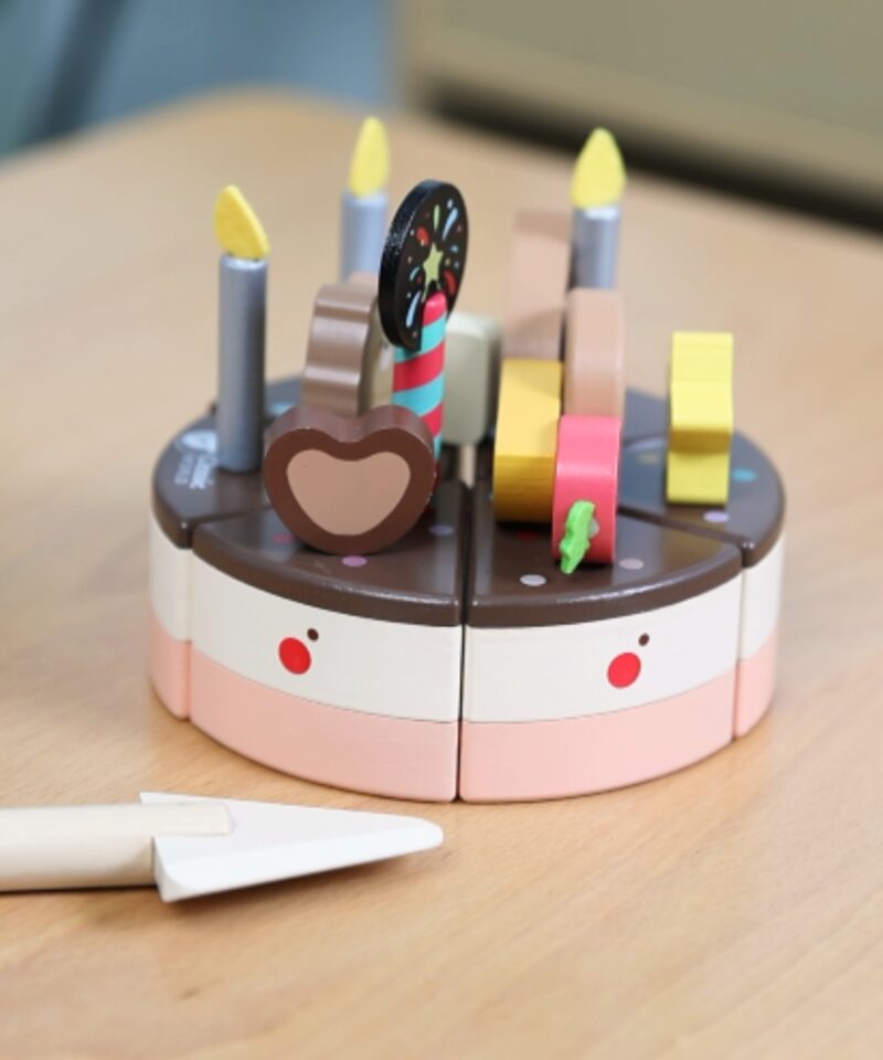 Torditükid takjapaelaga ühendatud