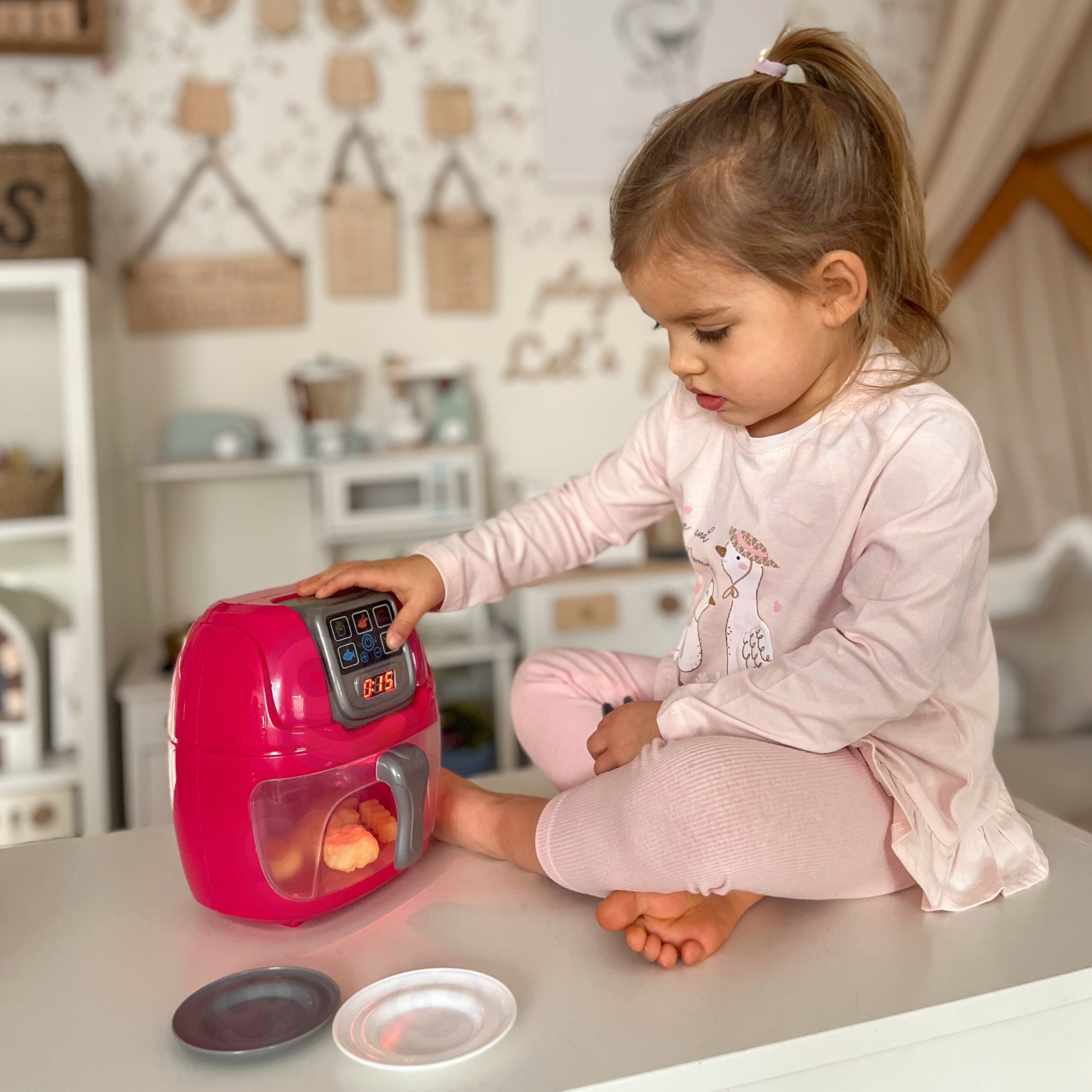 Värvikas ja pilkupüüdev õhufritüür