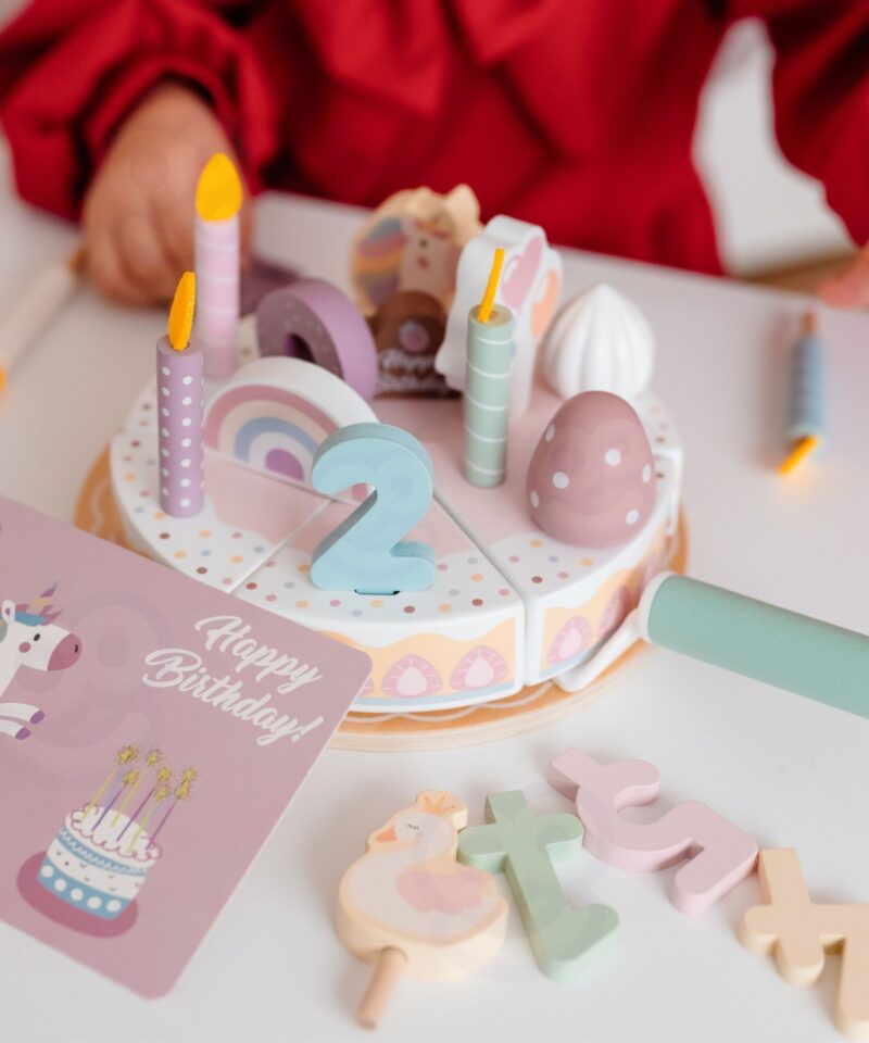 Laste sünnipäevatort mänguasi
