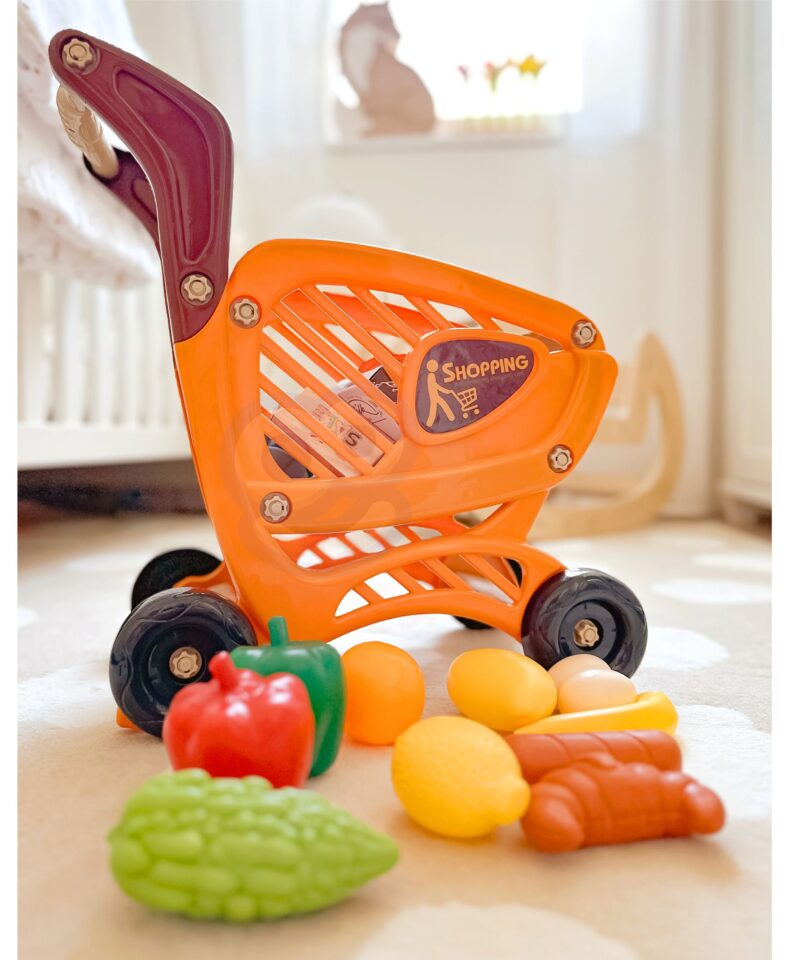 Laste mänguasjade ostukorv