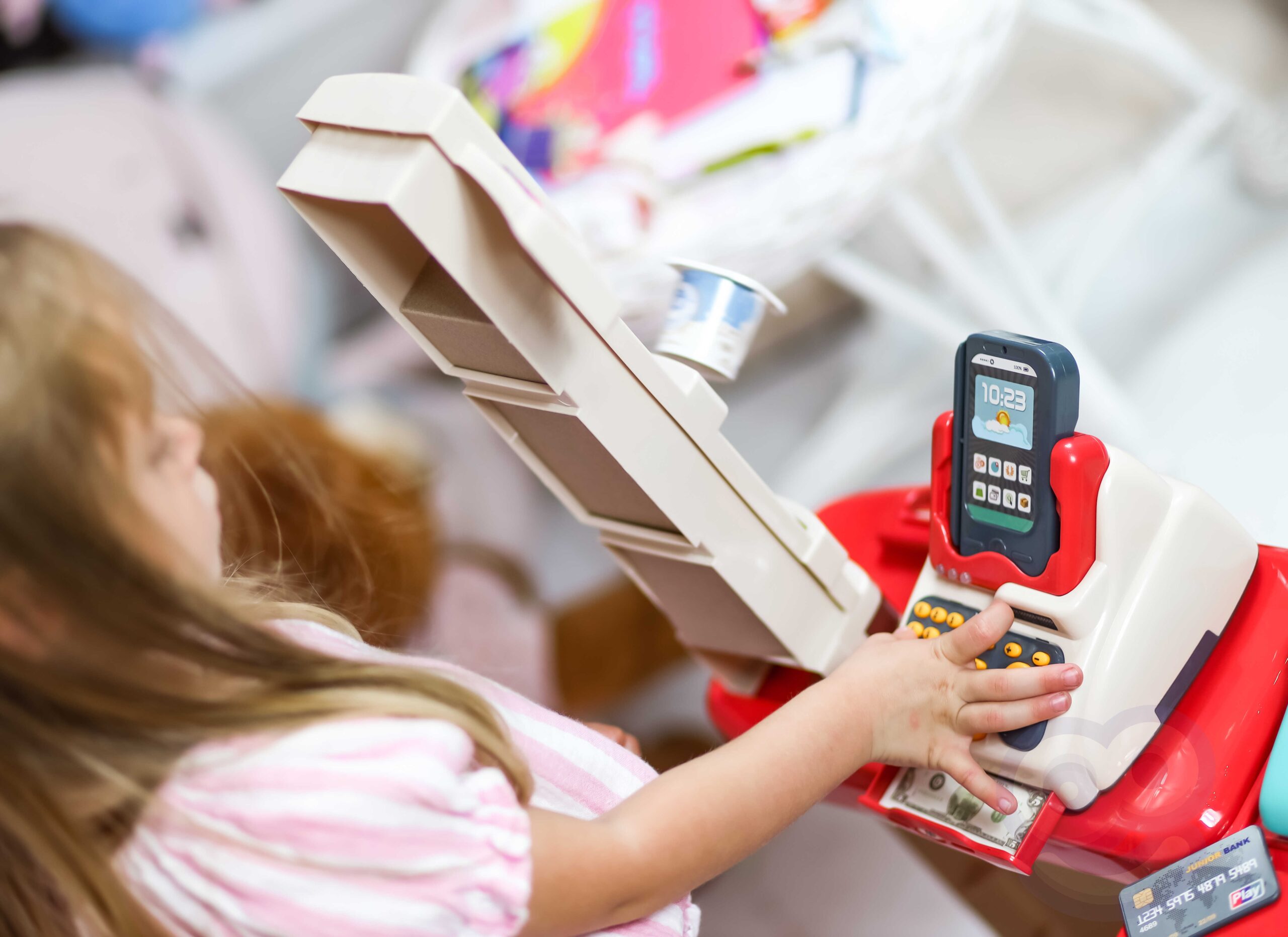 Hariv ja lõbus supermarket mäng lastele