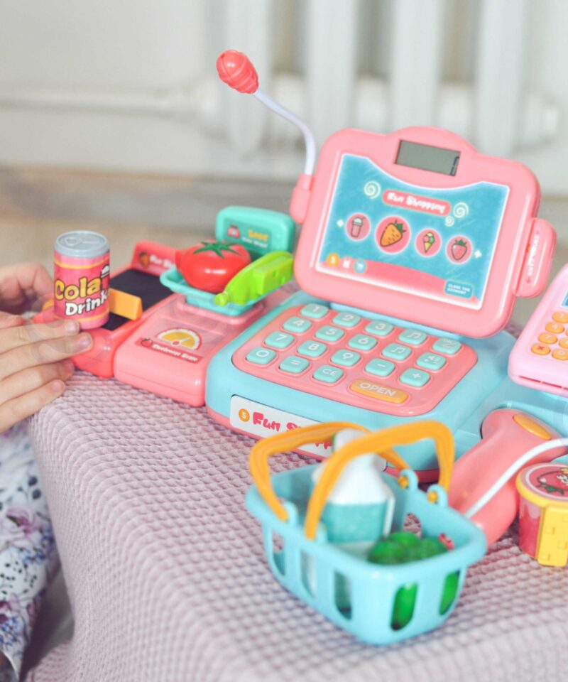 Lastele mõeldud mängukassa