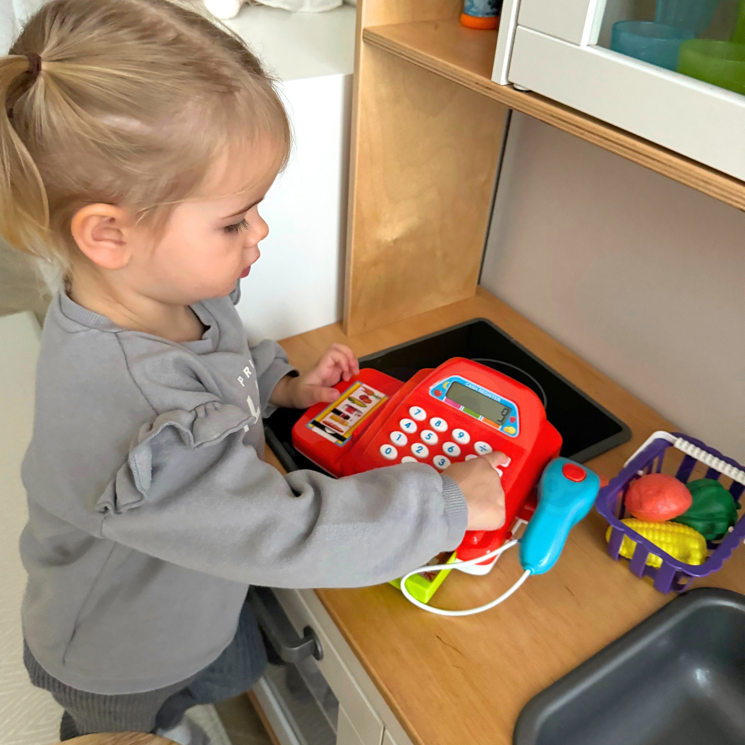 Realistlik kauplusekassa mäng