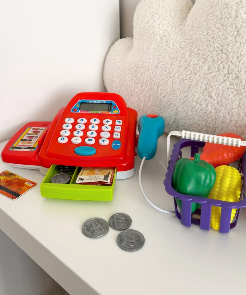 Lastele mõeldud rollimängude komplekt