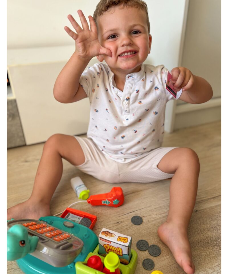 Rollimängude kassa pastellvärvides