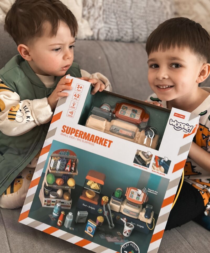 Mängukomplekt koos mängurahaga